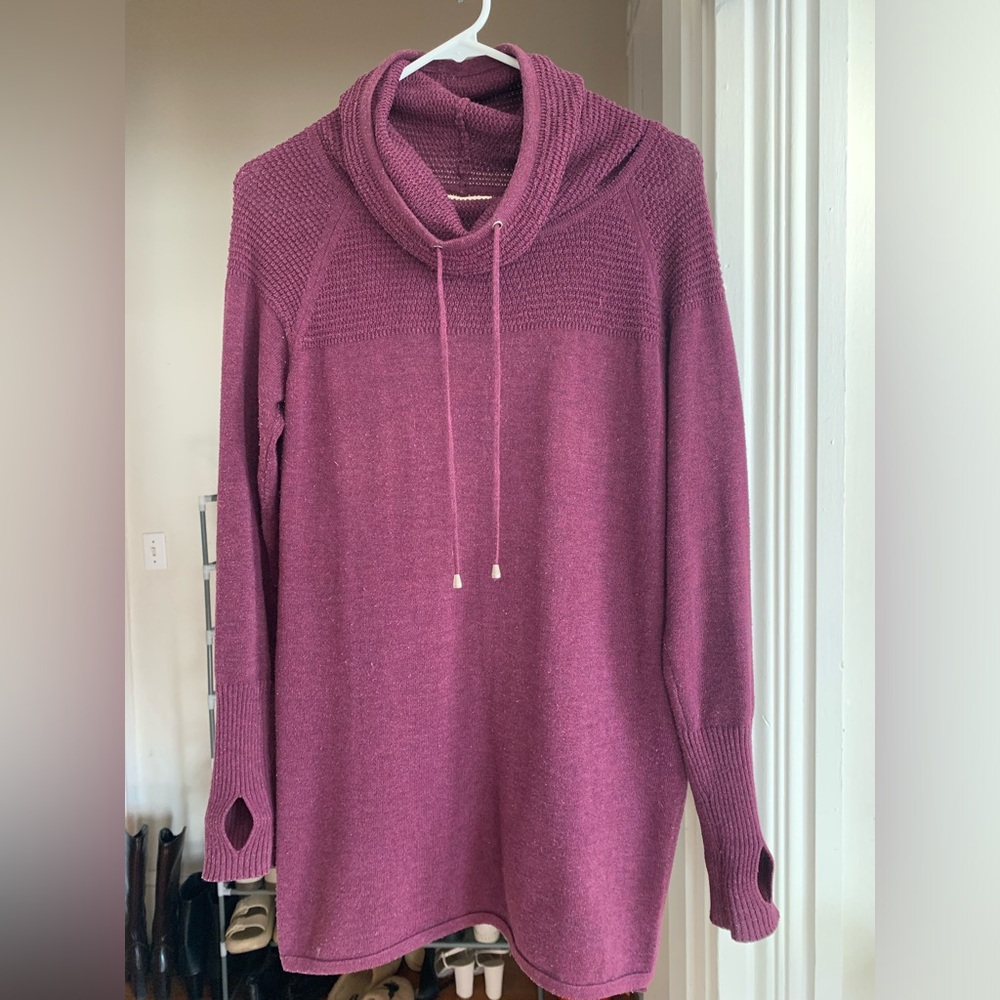 Artisan NY Women’s Tunic Style Sweater with Cowneck, Size Small